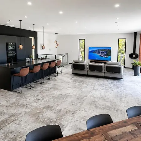 Design- Piscine- Loisirs Prives Νιμ