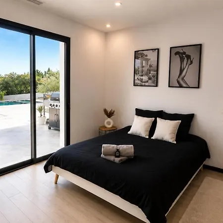 Design- Piscine- Loisirs Prives Νιμ
